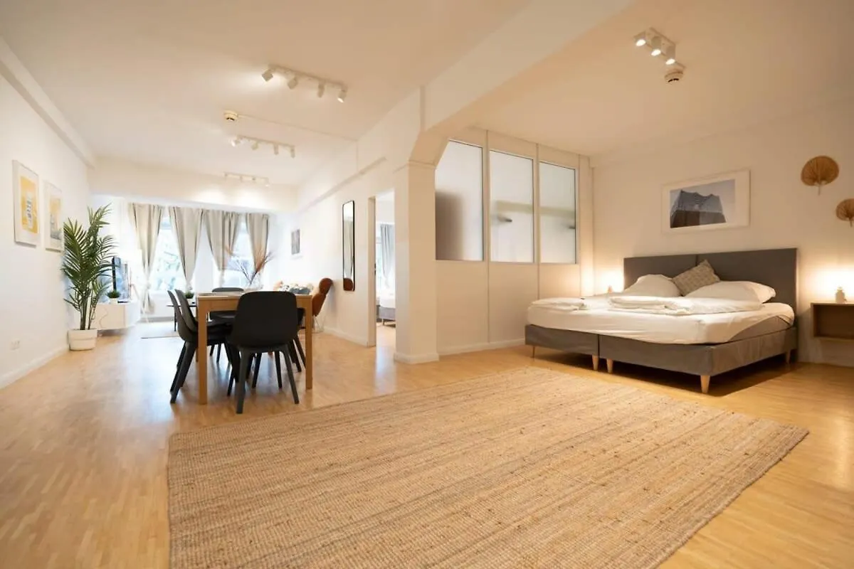 Hamburg City Center Apartment